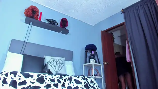 Coco_Kiss – webcam-show