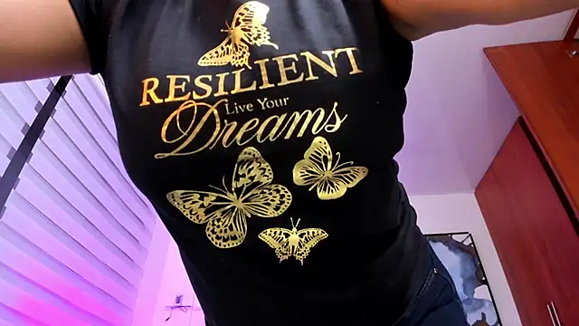 Danna_Ramiirez Adlı Modelin Canlı XXX Sohbeti