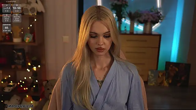 ManiFreyja's Webcam Show