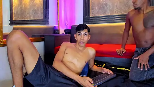 Jeanpieroo26 Show Webcam