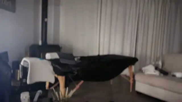 Pokazy przed kamerką – DylanBrook