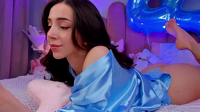 ElsaYoung's Live XXX Chat