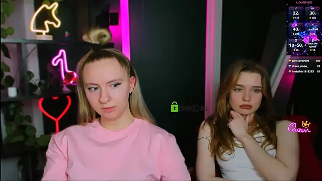 mila_glow1 – Kamerová šou