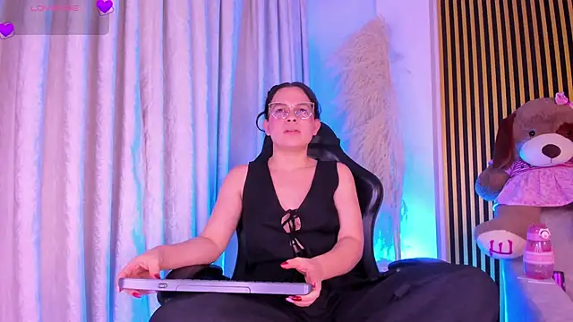 alejagarcia_ – Naživo XXX chat