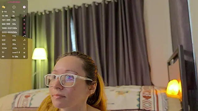 แชท XXX สดของ PocketElsa