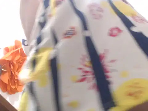 LADYJENNIFER Chat XXX in diretta