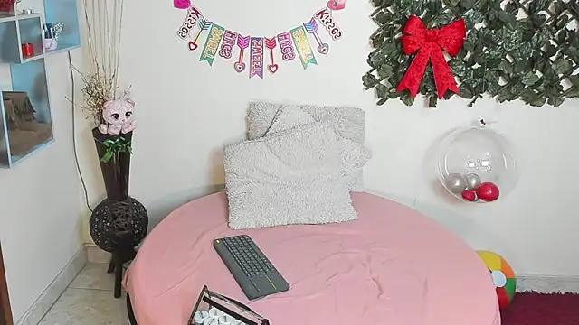 DestinyHills élő XXX-chatje