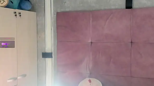 conny__curlyのライブXXXチャット