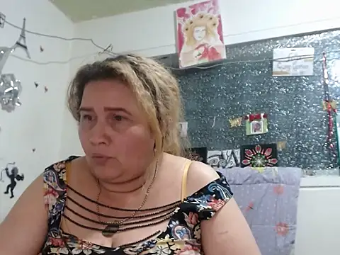 Perla1981--のライブXXXチャット