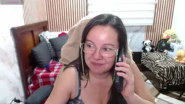 Chat XXX en directo de Sonialorens_