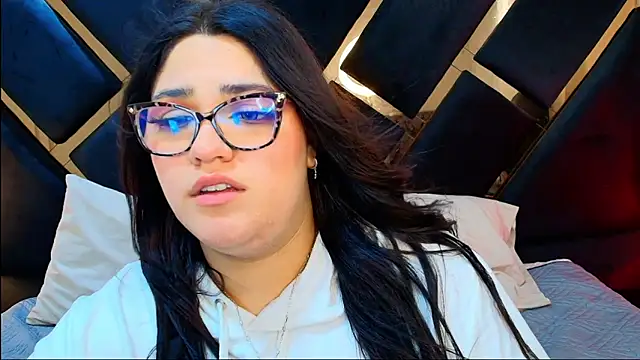 Camiila_Osorio: απευθείας συνομιλία ΧΧΧ