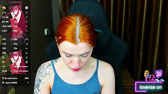 Chatroom XXX en direct de MeganNewCat