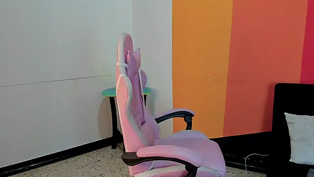 Rowan_Cley Webcam Show