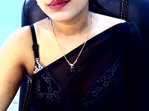 XXX chat uživo modela Noor_Zarin