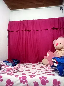 Zeyra_hot – webcam-show