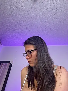 แชท XXX สดของ aurora_divine