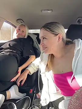 Chat +18 de MerlinDave ao vivo