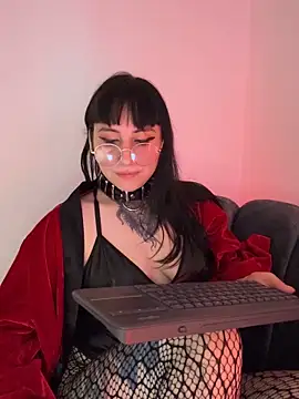 Ravenna666_: онлайн-секс-чат