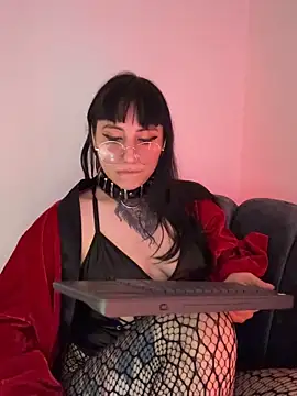 Chat XXX en directo de Ravenna666_