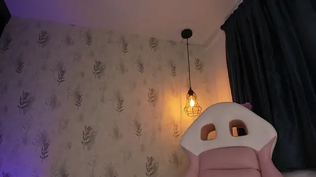 perla7777のライブXXXチャット