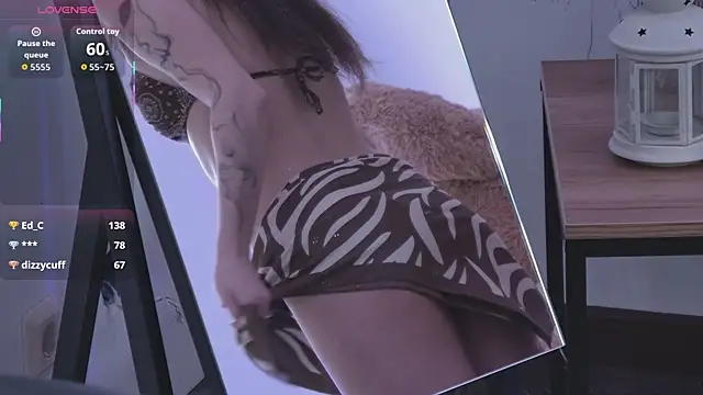 Elainebeness' Webcam Show