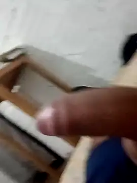 Hot_Veteran_1: διαδικτυακό σόου στην κάμερα