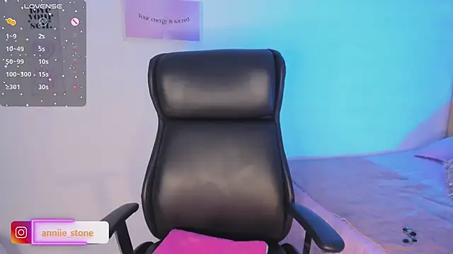 Chatroom XXX en direct de AnniEsstone