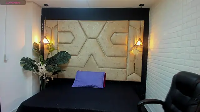 Chatroom XXX en direct de Julieta_Slav3