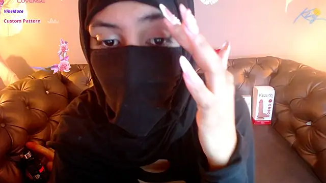 zahra_zaid élő XXX-chatje