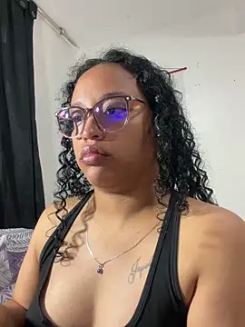 tokio_angel élő XXX-chatje