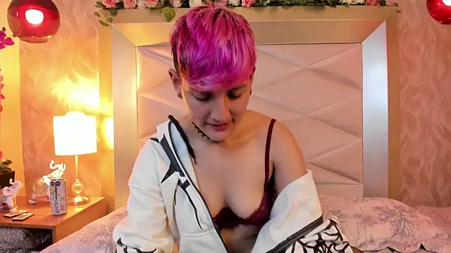 DannyRouds' Live XXX Chat