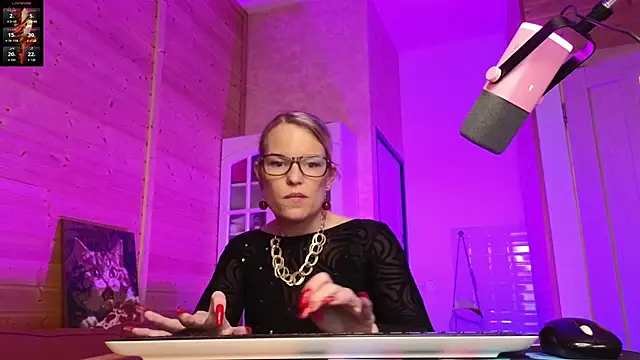 Chat +18 de Lady_Shine ao vivo