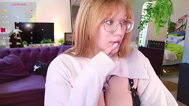 Morvelyn: απευθείας συνομιλία ΧΧΧ