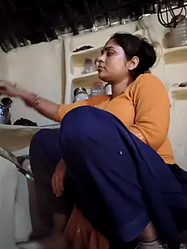 Živý XXX chat Aanushaka