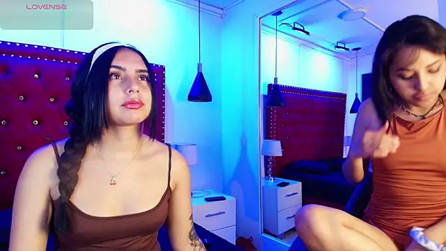 Serena_and_zoe Live XXX-Chat