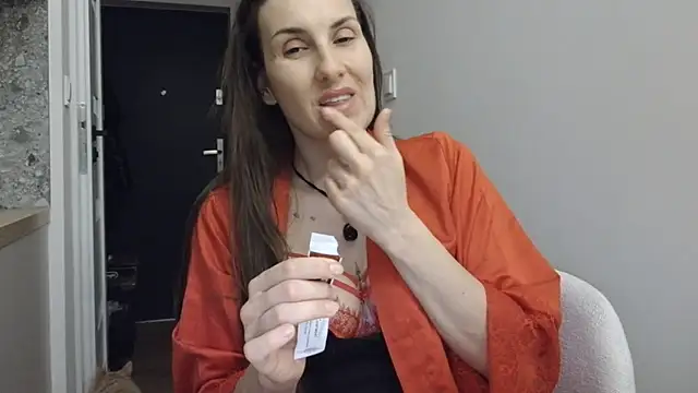 Chat +18 de DonnaAmore ao vivo