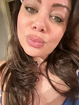 Chat XXX en directo de BadAssVeronica