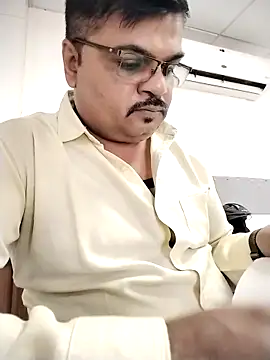 Desi_Lodo_Gujju_Boy Show Webcam