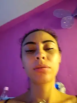 Chatroom XXX en direct de laurent369_