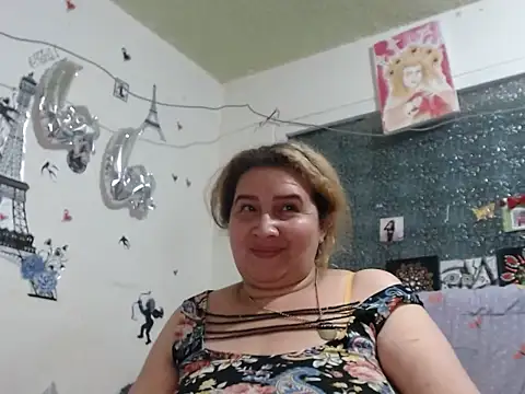 Perla1981-- 라이브 XXX 채팅