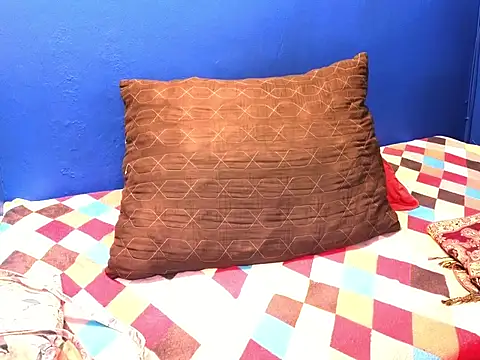 Sutra005 élő XXX-chatje