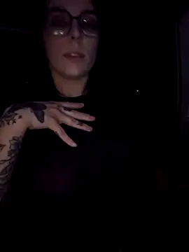 LilyOrion Chat XXX in diretta