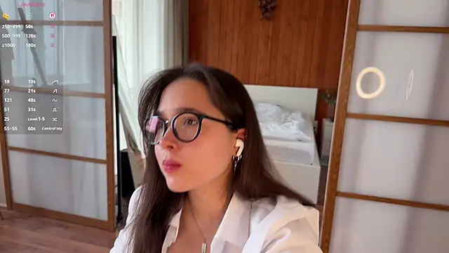 Онлайн чат XXX PlumyBun