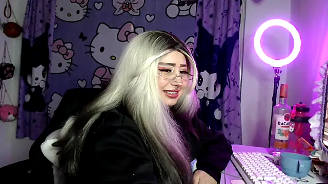 Chatroom XXX en direct de lussyevans24