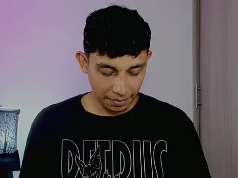 nilo2021's Webcam Show