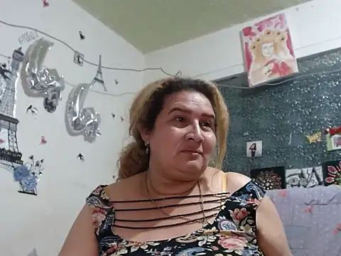 Perla1981-- 现场XXX聊天