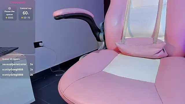 XXX chat uživo modela Astrid_leon