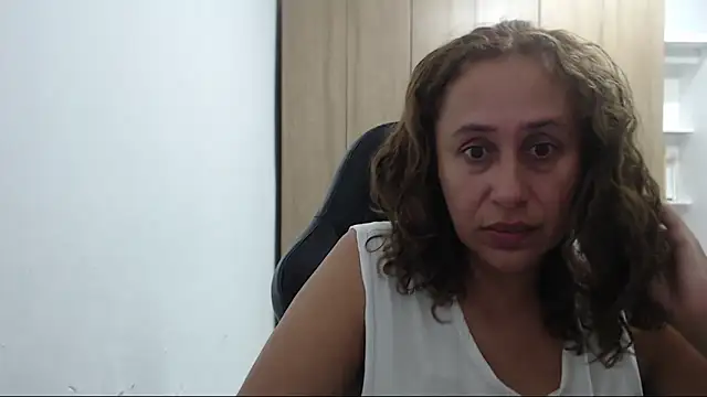 Czat XXX na żywo – RoxanaLove9