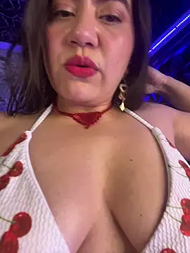 Iam__Cristal Adlı Modelin Canlı XXX Sohbeti