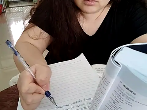 AngelwithEcup: онлайн-секс-чат